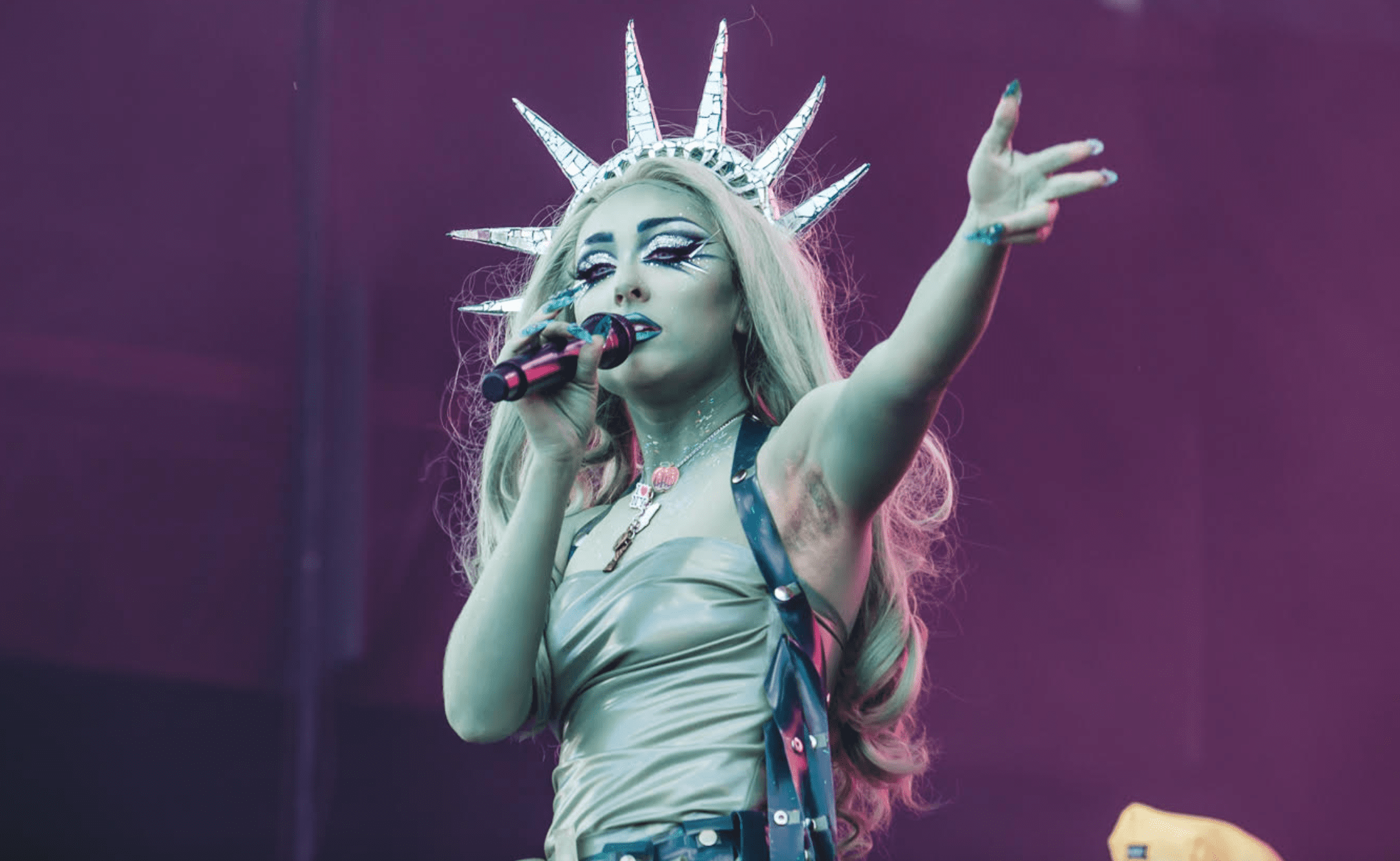 Chappell Roan Debuts New Song “Subway” In Lady Liberty Drag At Gov Ball