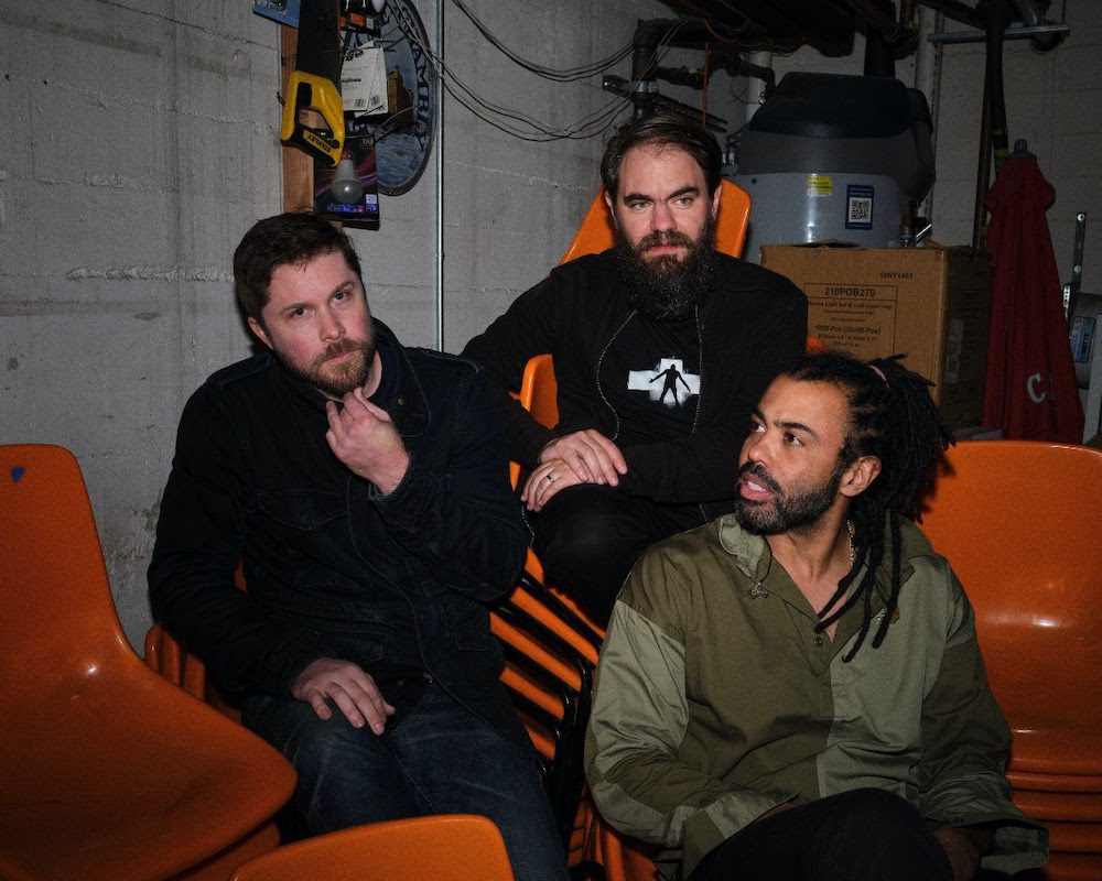 clipping. – “Run It”